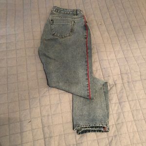 Light denim mom jean